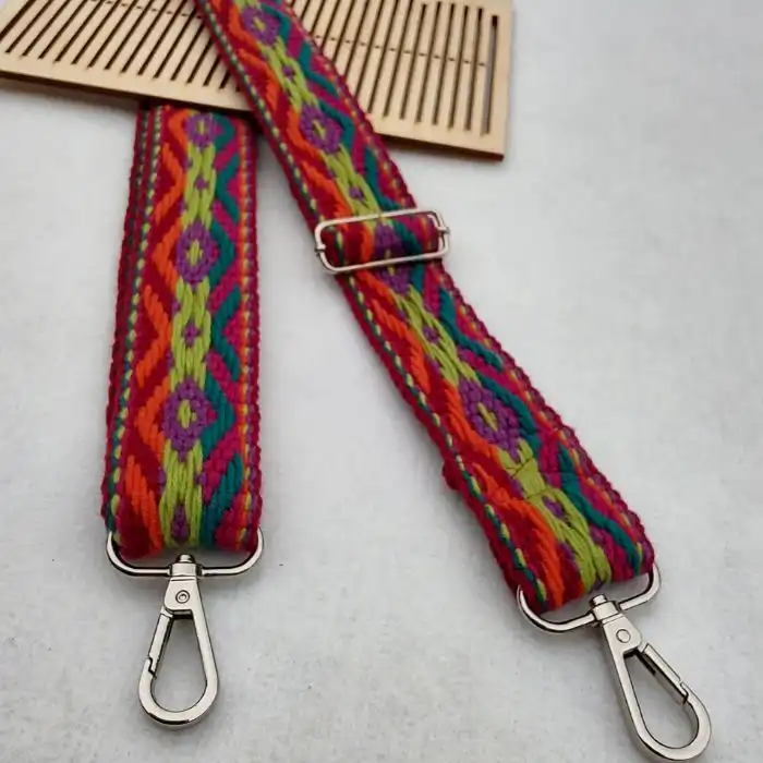 Mocno kolorowy pas z krajki regulowany do torebki - obrazek 3